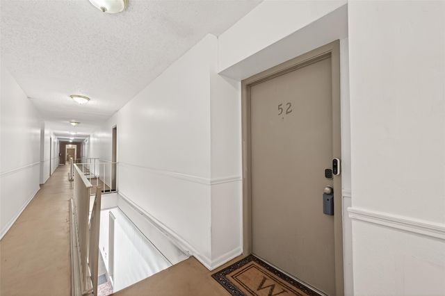 2822 Briarhurst Drive 52, Houston, TX 77057