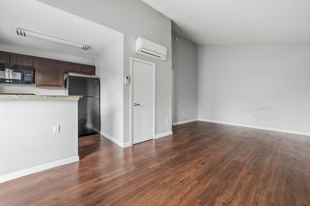 2512 Durwood ST 204, Austin, TX 78704