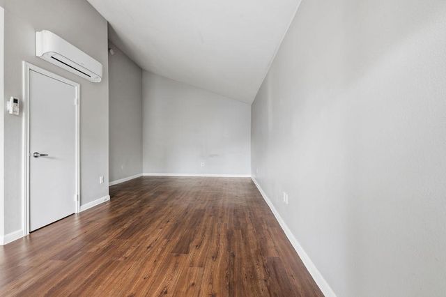 2512 Durwood ST 204, Austin, TX 78704