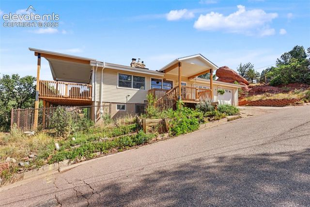 21 Via Sierra Grande NA, Manitou Springs, CO 80829