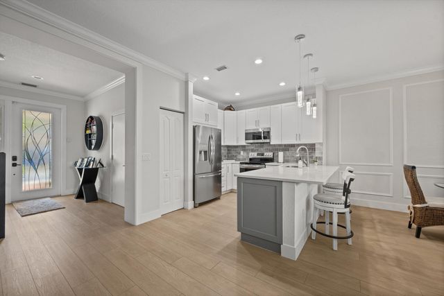 6058 Seminole Gardens Circle, Riviera Beach, FL 33418