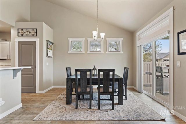 1011 W Riodosa, Meridian, ID 83642