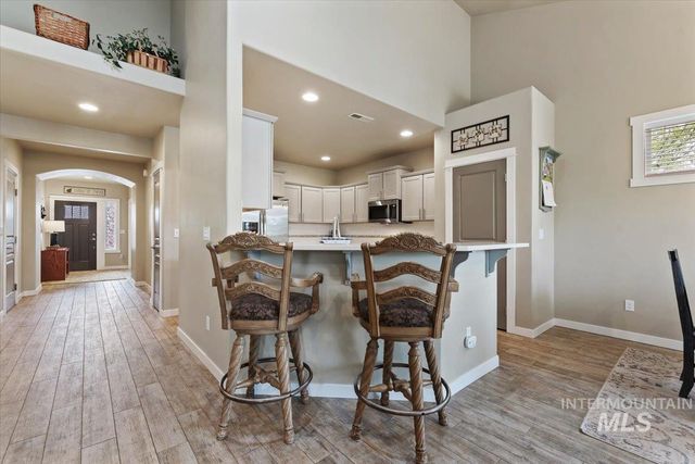 1011 W Riodosa, Meridian, ID 83642