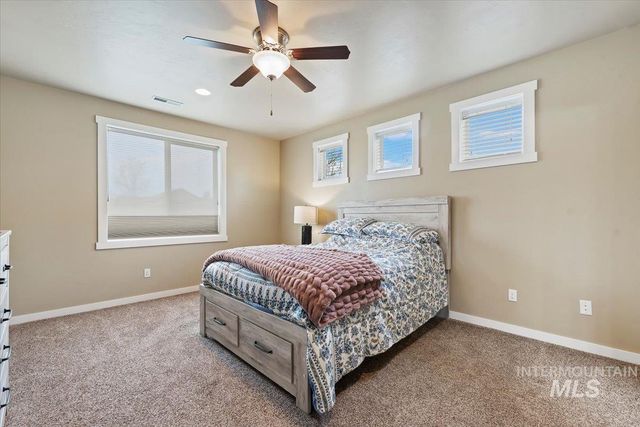 1011 W Riodosa, Meridian, ID 83642