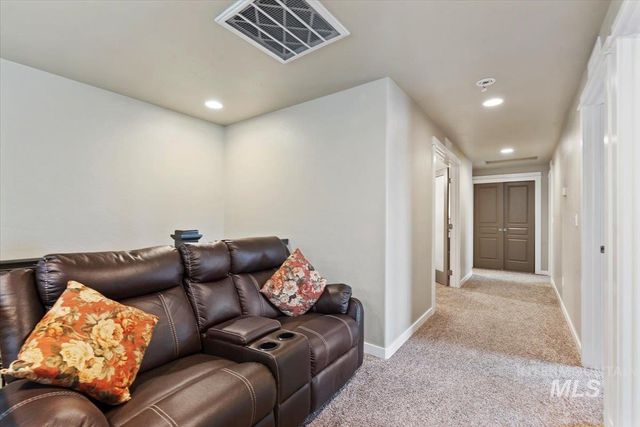 1011 W Riodosa, Meridian, ID 83642