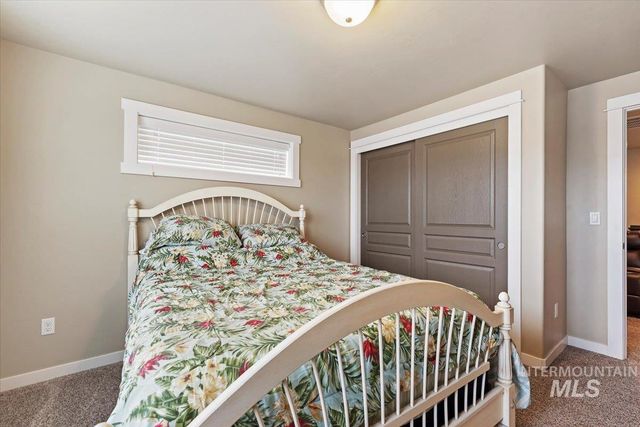 1011 W Riodosa, Meridian, ID 83642