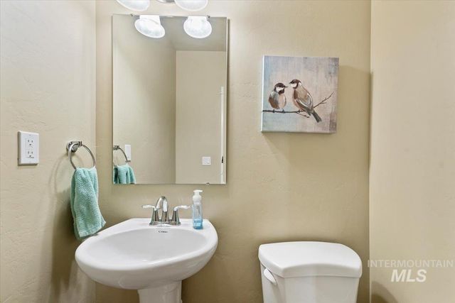 1011 W Riodosa, Meridian, ID 83642