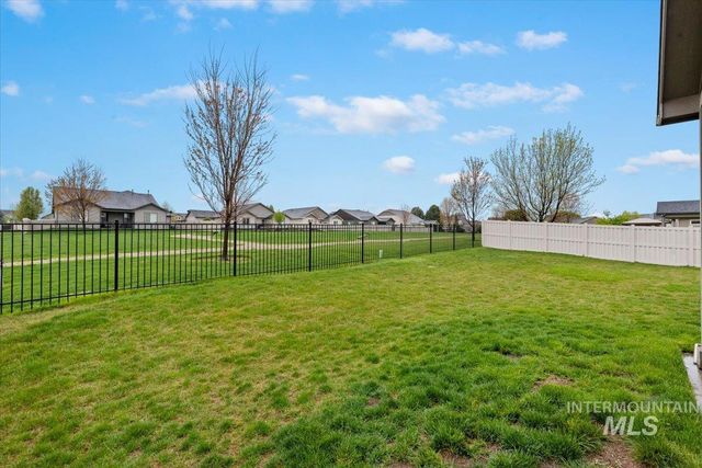 1011 W Riodosa, Meridian, ID 83642