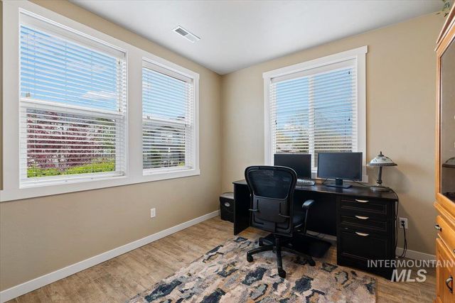 1011 W Riodosa, Meridian, ID 83642