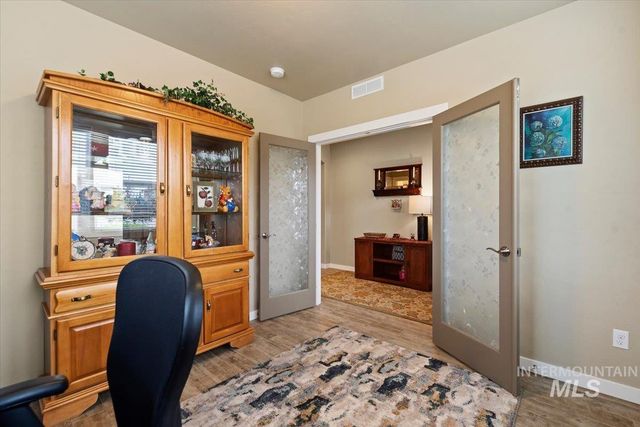 1011 W Riodosa, Meridian, ID 83642