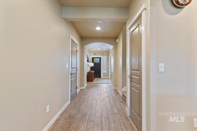 1011 W Riodosa, Meridian, ID 83642