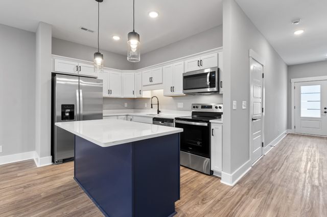 106 Jonathan Wade Circle, Clarksville, TN 37043