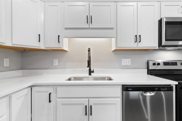 106 Jonathan Wade Circle, Clarksville, TN 37043