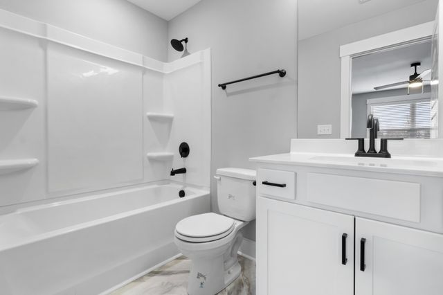 106 Jonathan Wade Circle, Clarksville, TN 37043