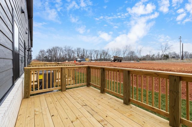 106 Jonathan Wade Circle, Clarksville, TN 37043