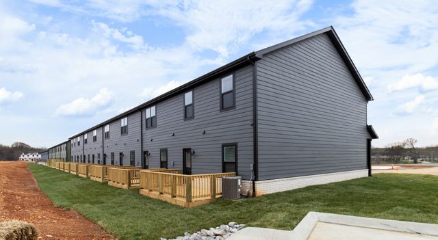 106 Jonathan Wade Circle, Clarksville, TN 37043