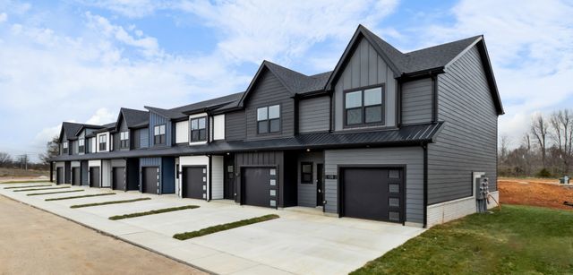 106 Jonathan Wade Circle, Clarksville, TN 37043