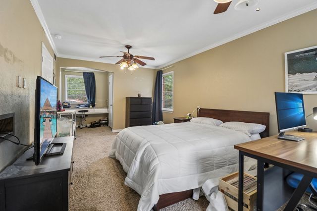 820 N Bowen Road, Arlington, TX 76012
