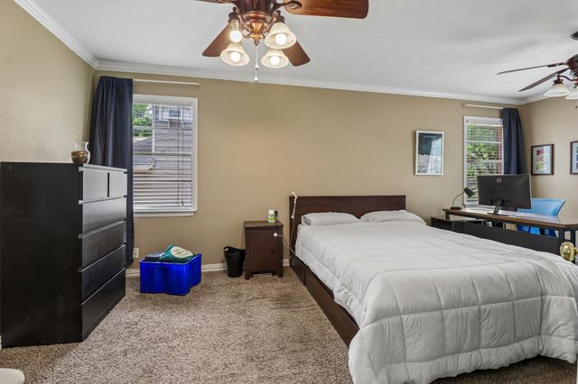 820 N Bowen Road, Arlington, TX 76012