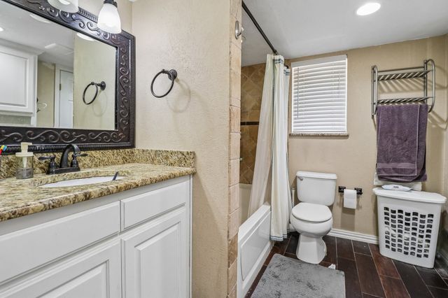 820 N Bowen Road, Arlington, TX 76012