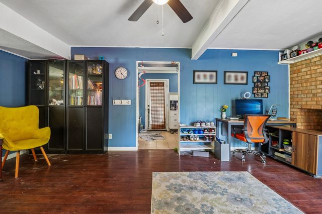 820 N Bowen Road, Arlington, TX 76012