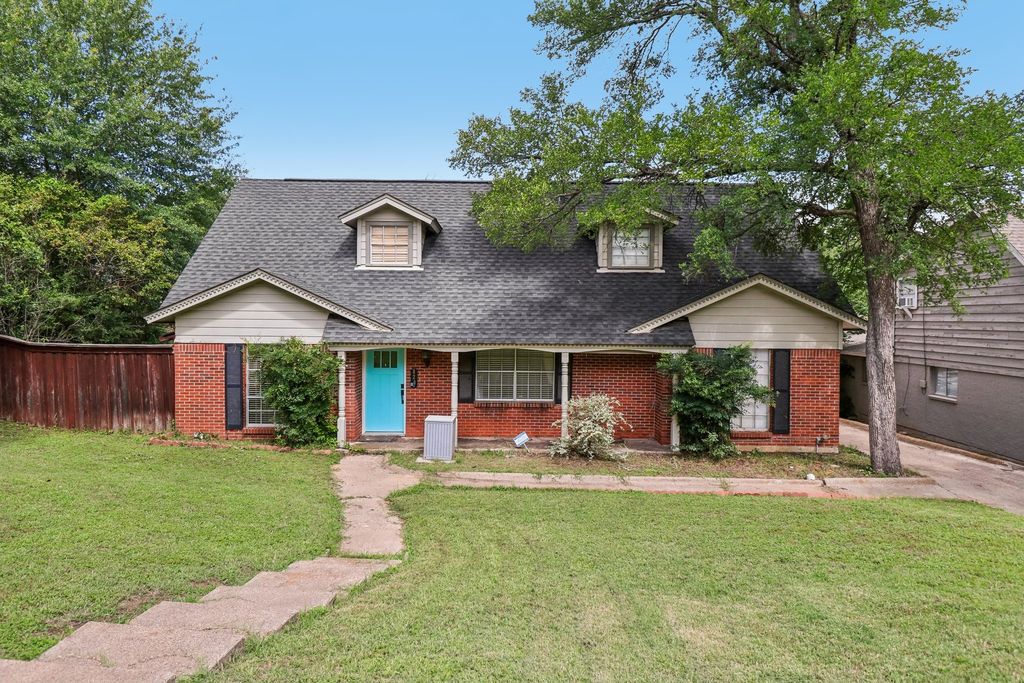 820 N Bowen Road, Arlington, TX 76012