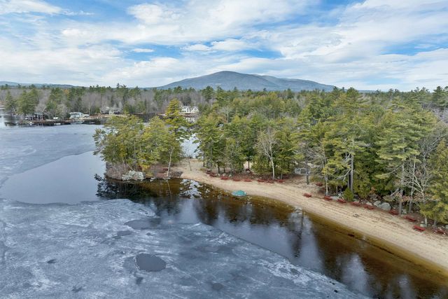 31 Fribourg Street, Moultonborough, NH 03254