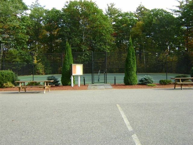 31 Fribourg Street, Moultonborough, NH 03254