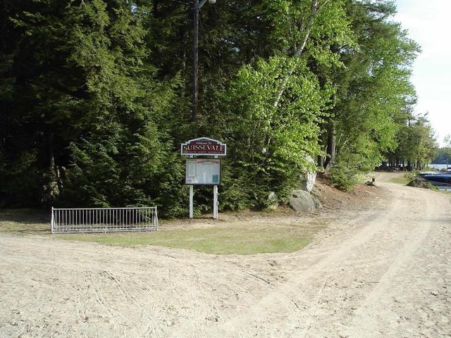 31 Fribourg Street, Moultonborough, NH 03254