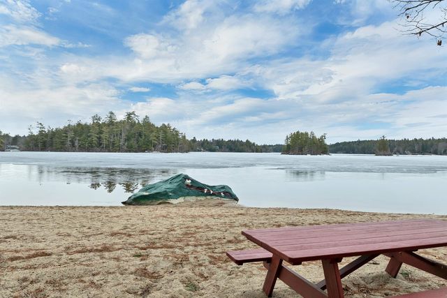 31 Fribourg Street, Moultonborough, NH 03254