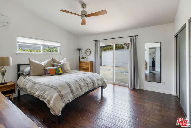 4910 Abbeyville Avenue, Woodland Hills, CA 91364