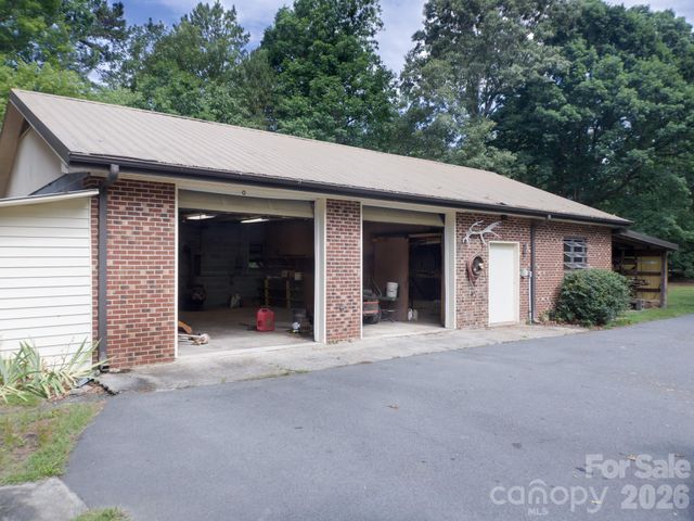 3250 Mount Pleasant Road S, Concord, NC 28025
