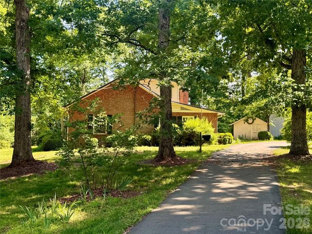 3250 Mount Pleasant Road S, Concord, NC 28025