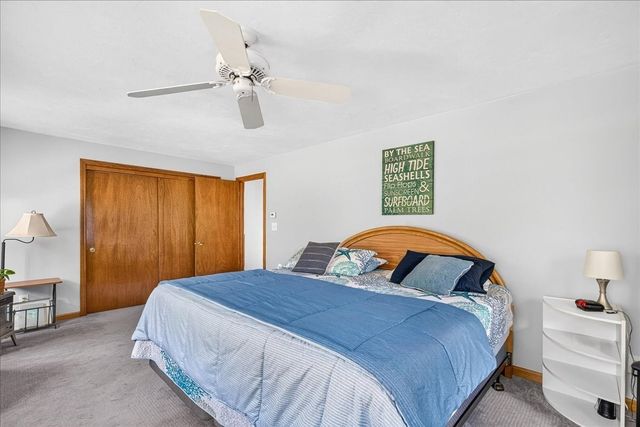 33 White Horse Rd, Plymouth, MA 02360