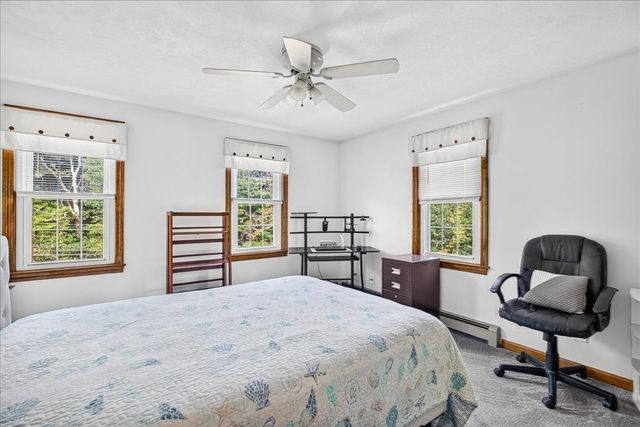 33 White Horse Rd, Plymouth, MA 02360