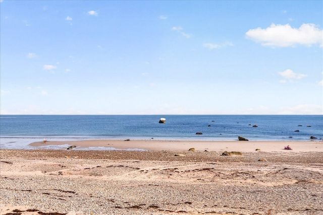 33 White Horse Rd, Plymouth, MA 02360