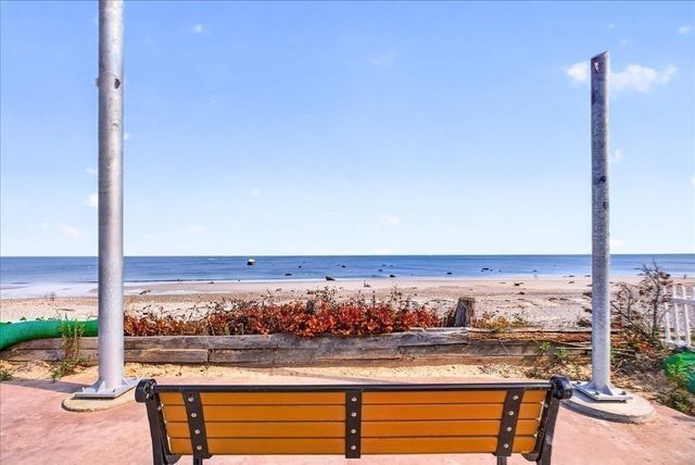 33 White Horse Rd, Plymouth, MA 02360