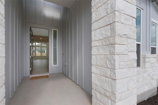 320 West Faulkner ST, Liberty Hill, TX 78642