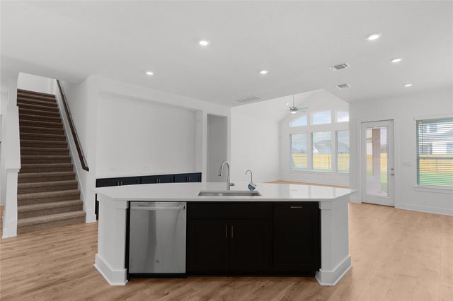 320 West Faulkner ST, Liberty Hill, TX 78642