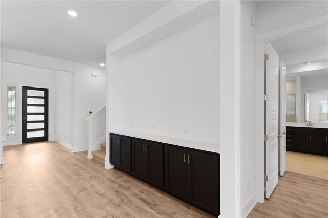 320 West Faulkner ST, Liberty Hill, TX 78642