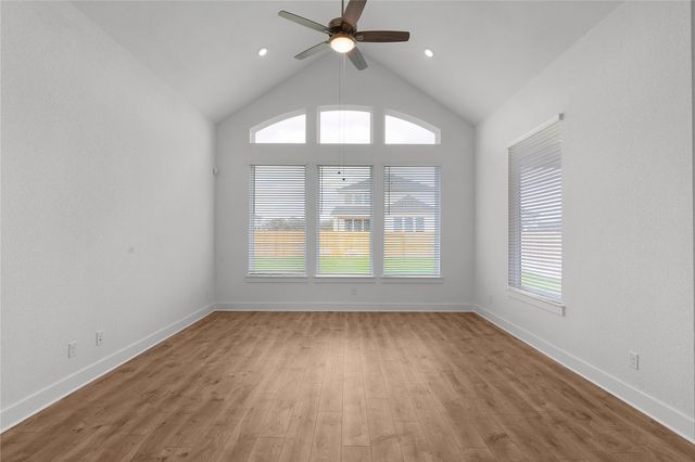 320 West Faulkner ST, Liberty Hill, TX 78642