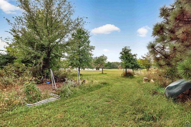 17208 Bowser DR, Hoyt, KS 66440
