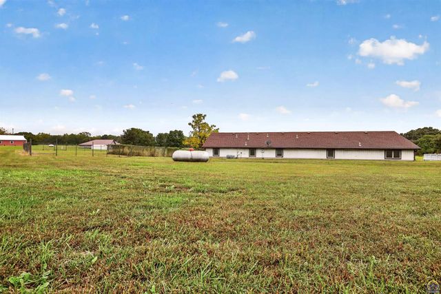 17208 Bowser DR, Hoyt, KS 66440