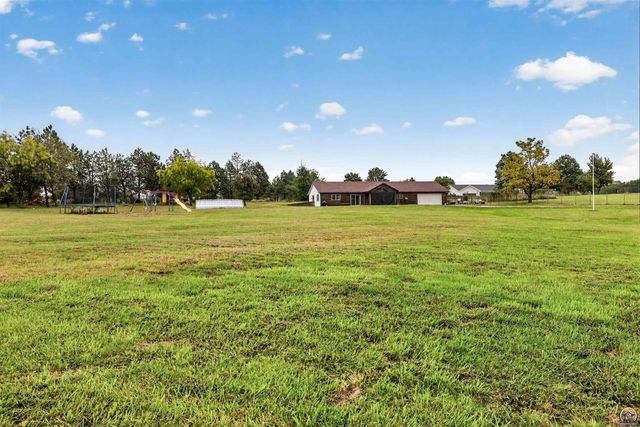 17208 Bowser DR, Hoyt, KS 66440