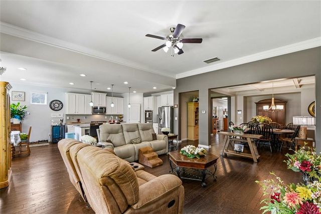 7750 Farrow Pass Circle, Cumming, GA 30028