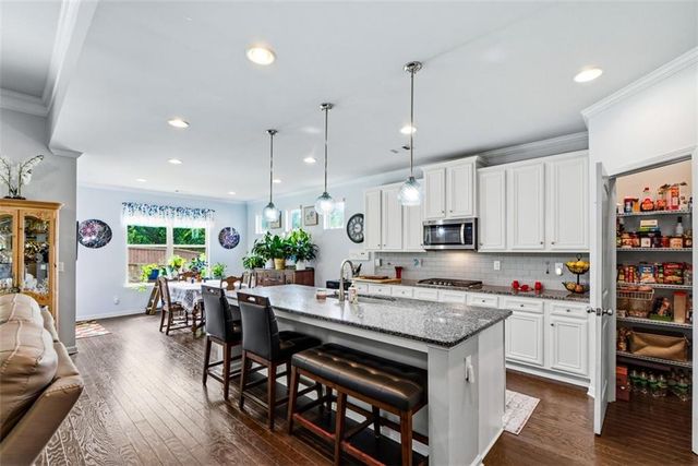 7750 Farrow Pass Circle, Cumming, GA 30028