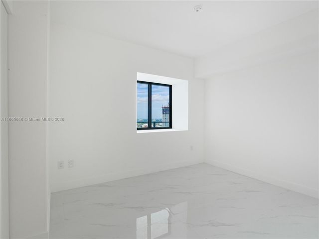 700 NE 24th St 3606, Miami, FL 33137