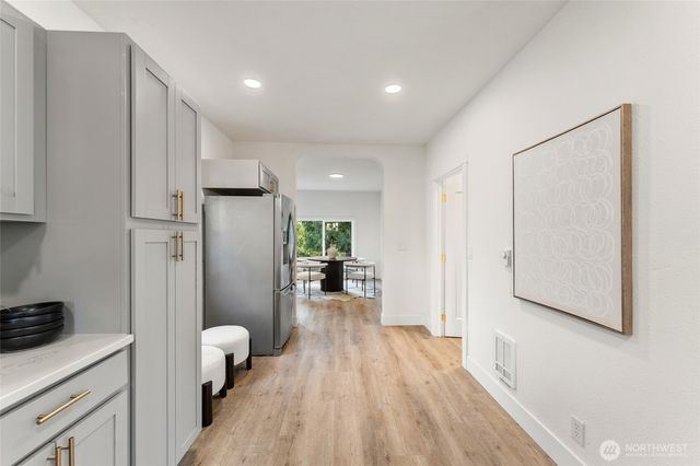 5154 S Creston Street, Seattle, WA 98178