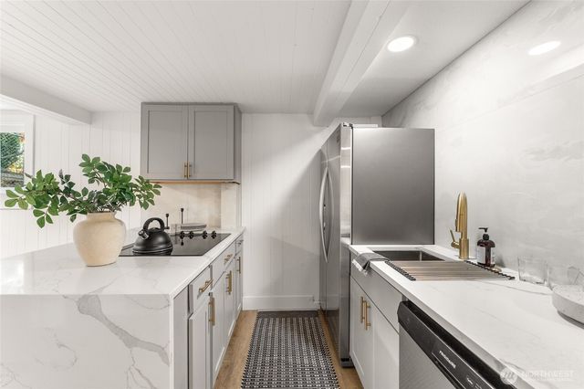 5154 S Creston Street, Seattle, WA 98178