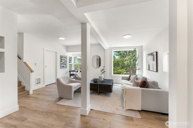 5154 S Creston Street, Seattle, WA 98178